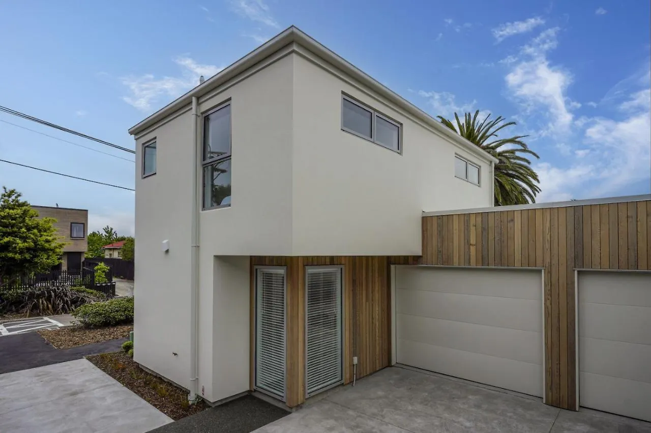 Addington Delight - Christchurch Holiday Home